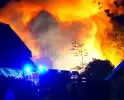 Uitslaande brand verwoest pand op terrein