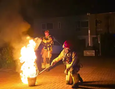 Jerrycan met brandstof veroorzaakt vuur