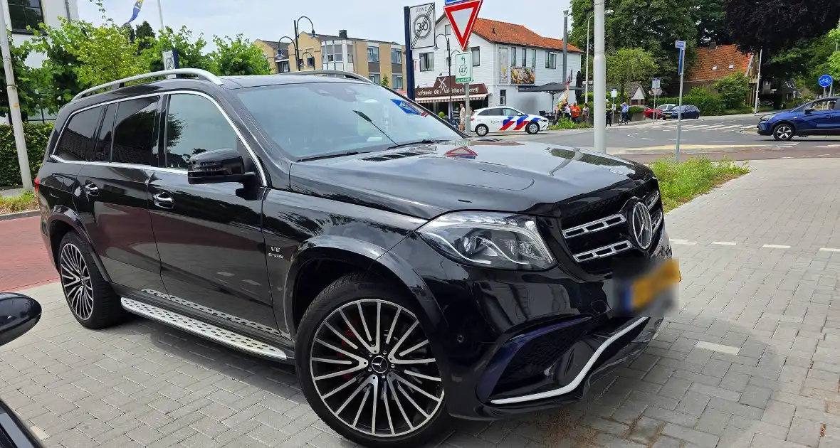 Scooterrijdster gewond na aanrijding met auto