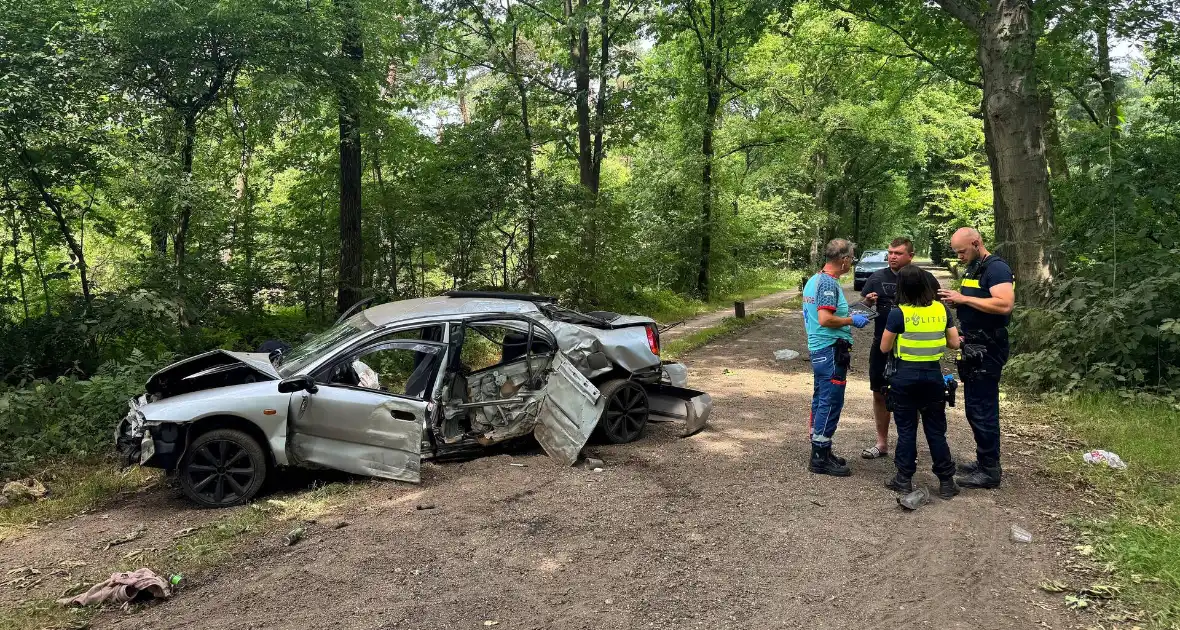 Beschonken bestuurder richt ravage aan - Foto 5