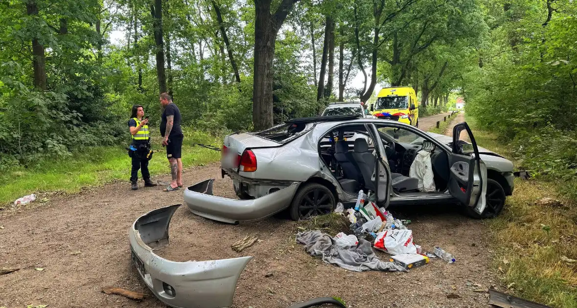 Beschonken bestuurder richt ravage aan - Foto 6