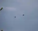 Meerdere helikopter landen op oud vliegveld Valkenburg