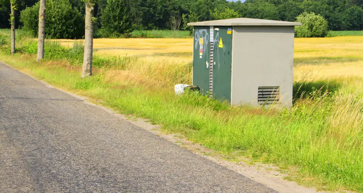 Vaatjes met onbekende inhoud aangetroffen - Foto 14