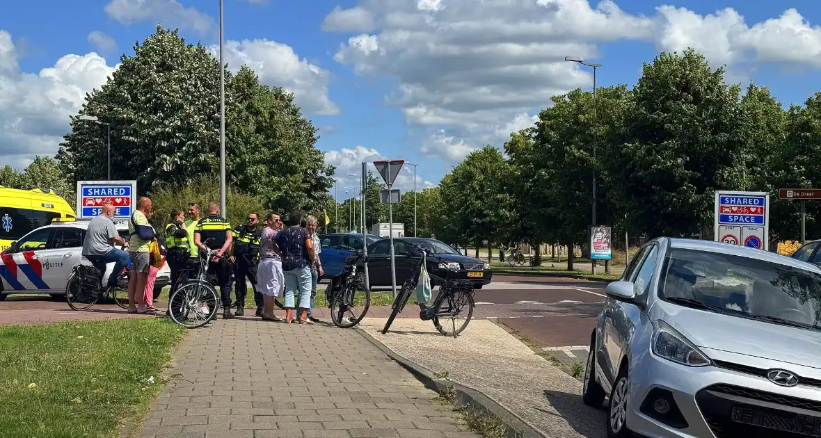 Fietser gecontroleerd in ambulance
