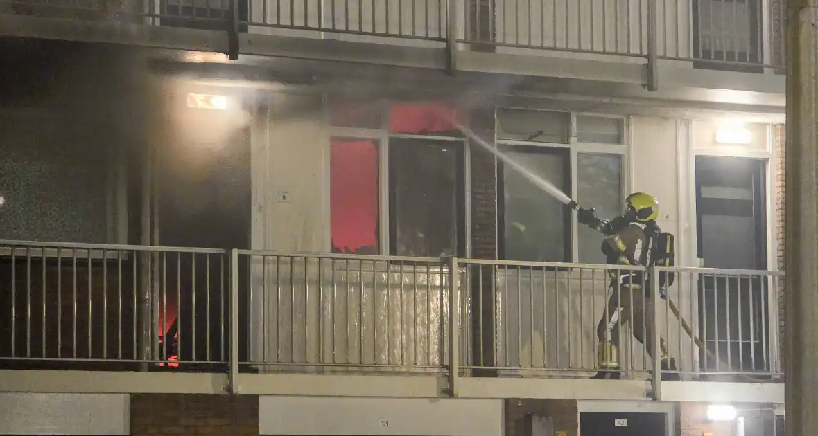 Uitslaande brand in flat - Foto 3