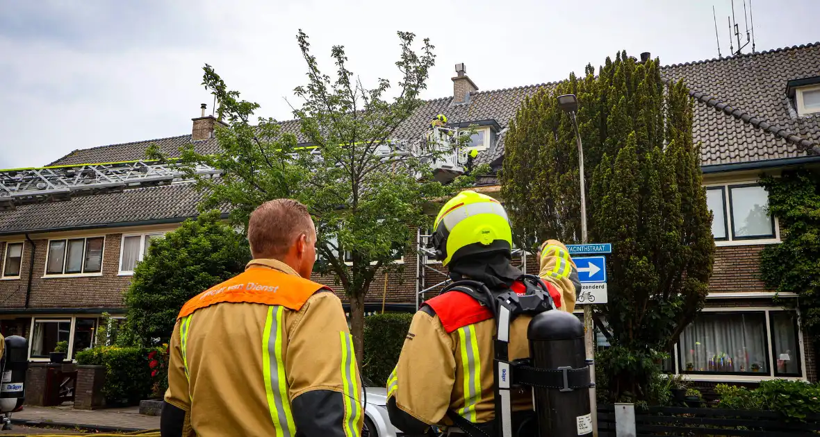 Sloopwerkzaamheden bij brand in dak - Foto 3