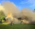 Brandweer staakt blussing wegens uitslaande brand elders