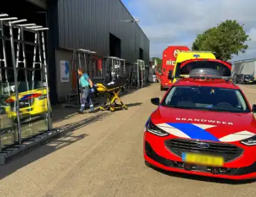 Man gewond bij ongeval met glaspakket