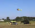 Persoon zwaargewond bij ongeval in weiland
