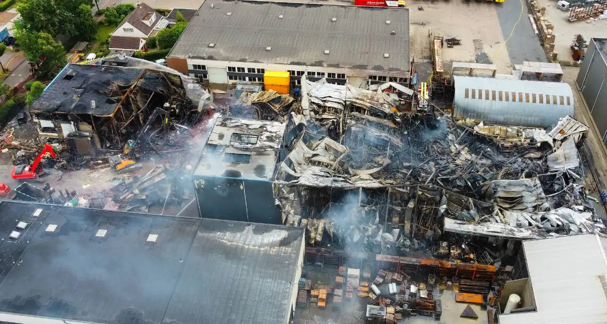 Zware schade door industriebrand