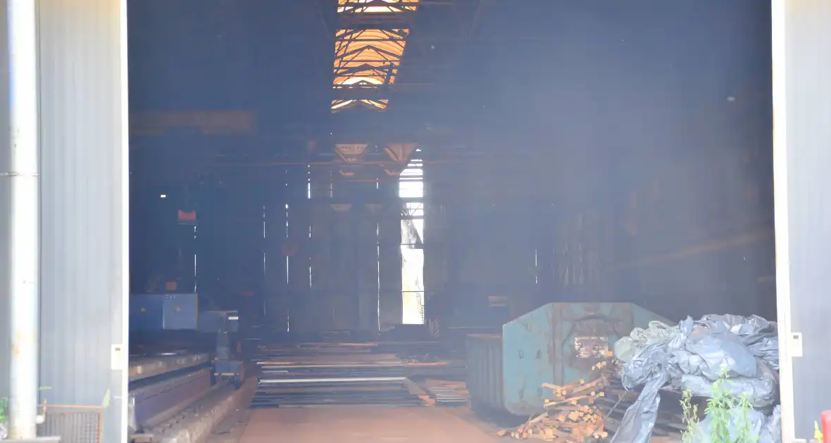 Zware schade door industriebrand - Foto 13