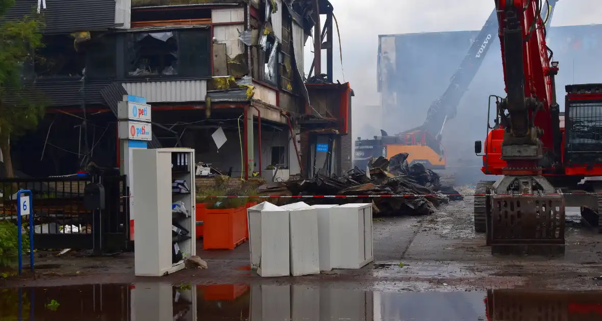Zware schade door industriebrand - Foto 4