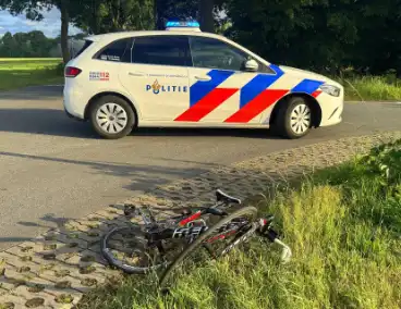 Wielrenner ernstig gewond bij aanrijding met pakketbezorger
