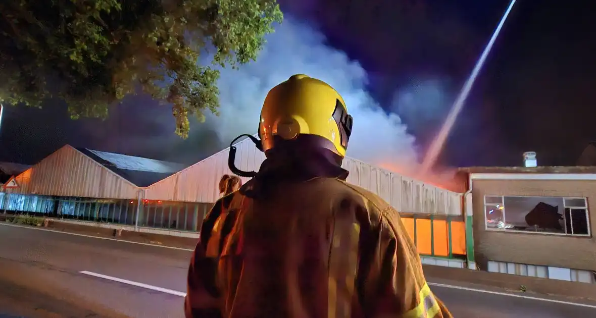 Grote brand treft bedrijfspand opnieuw - Foto 2