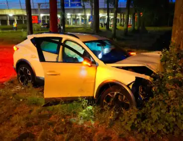 Letsel en veel schade bij aanrijding
