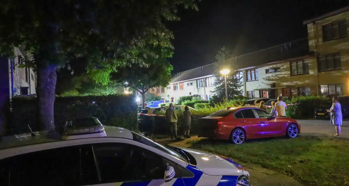 Explosie leidt tot brand in woning - Foto 2