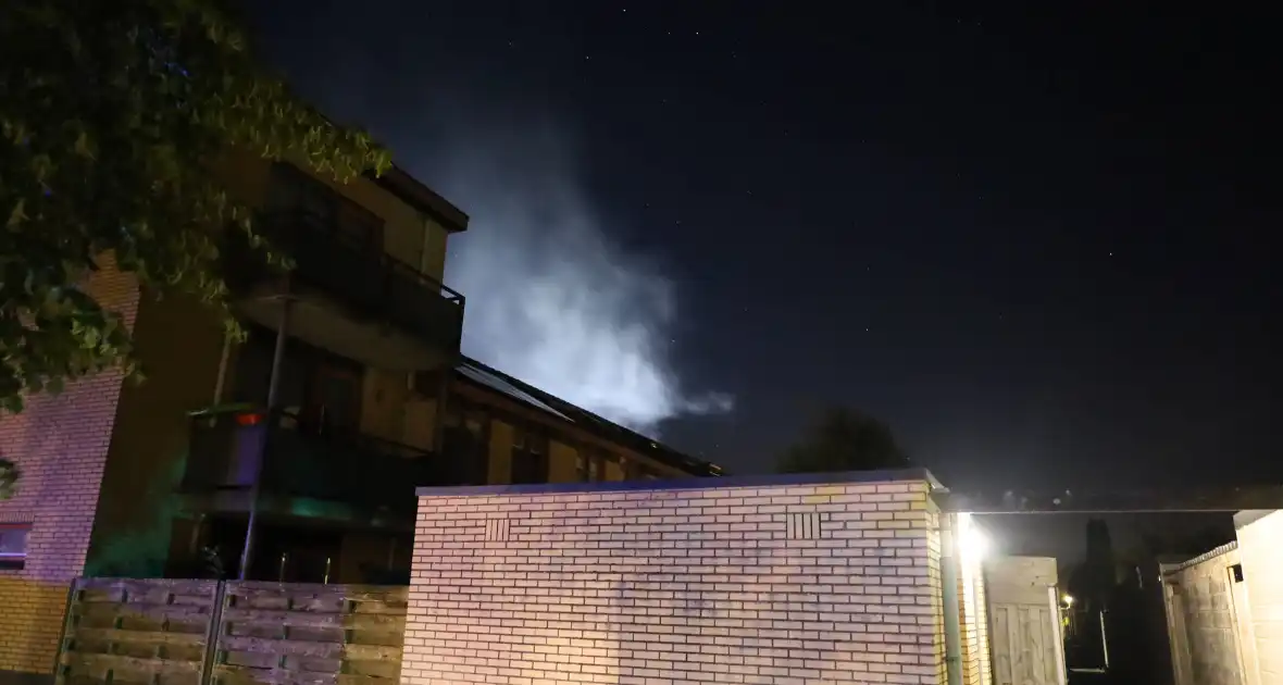 Explosie leidt tot brand in woning - Foto 3