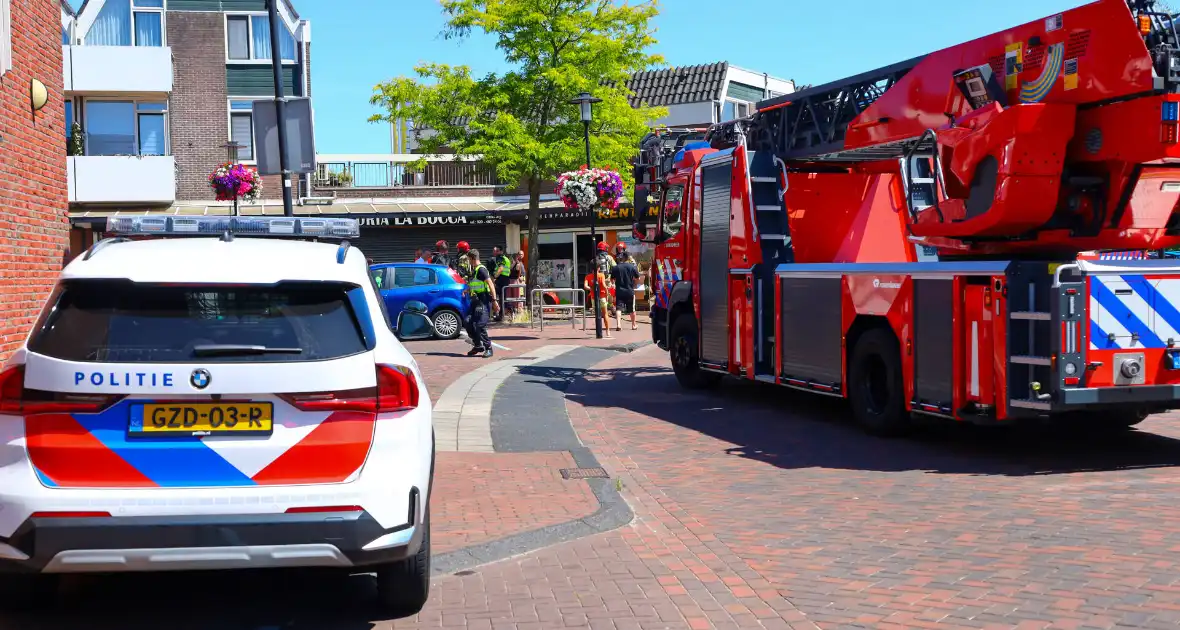 Brand in dierenwinkel snel geblust - Foto 2