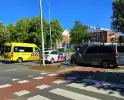 Fietser gewond bij aanrijding met taxibus