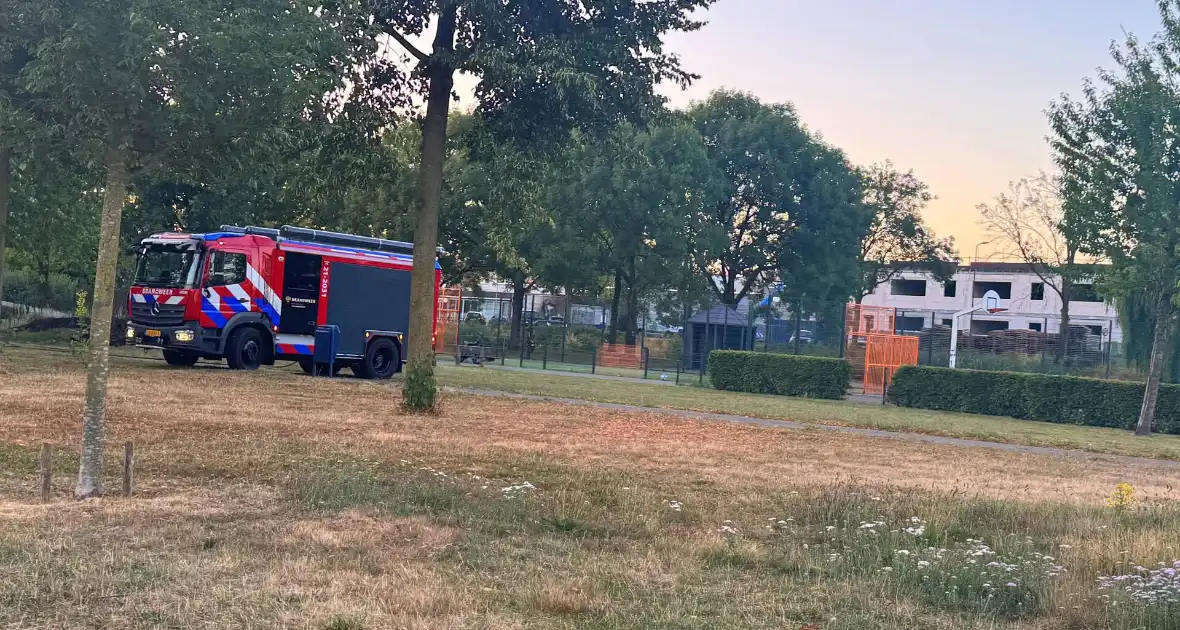 Brandweer blust bermbrand - Foto 4