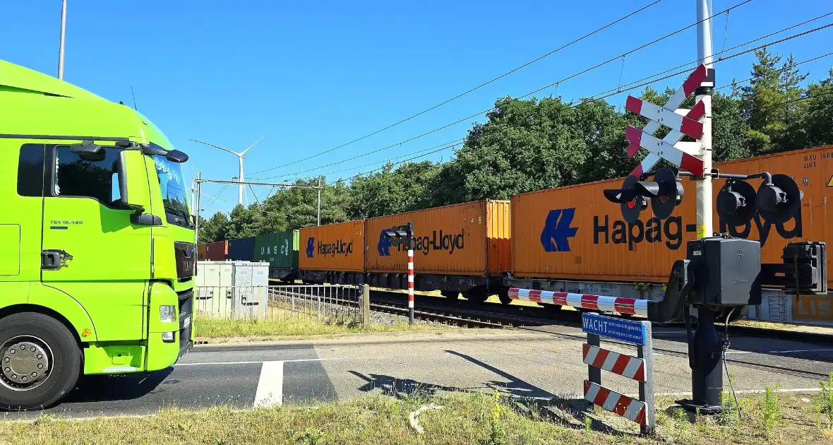 Treinproblemen veroorzaken verkeerschaos - Foto 5