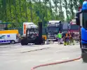 Heftruck volledig uitgebrand