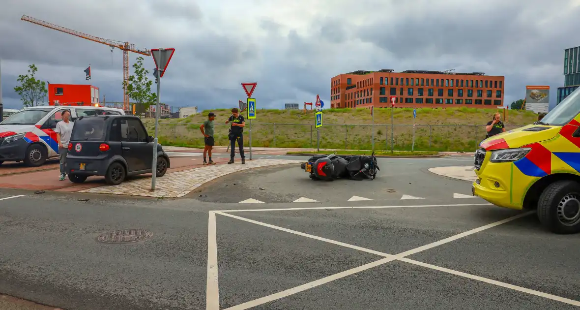 Motorrijder gewond na aanrijding met brommobiel