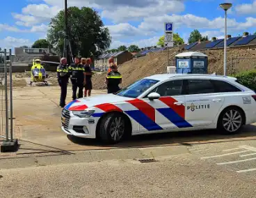 Traumahelikopter landt op bouwplaats