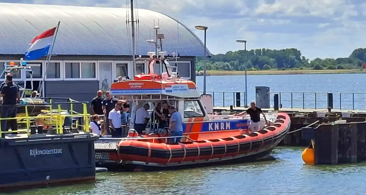 Nieuwe boot een schenking aan KNRM - Foto 12
