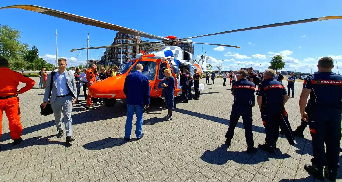 Nieuwe boot een schenking aan KNRM - Foto 7