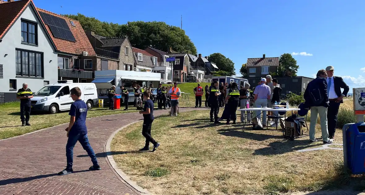 Diverse teams bij oefening in actie - Foto 2