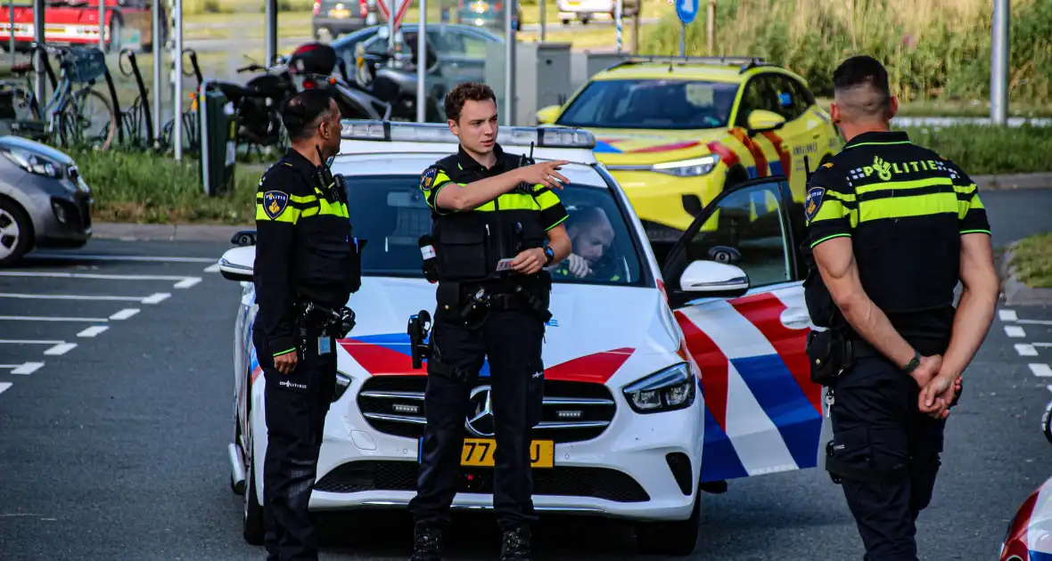 Voertuigen komen in botsing, geen gewonden