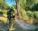 Vlammen gedoofd door buurtbewoners