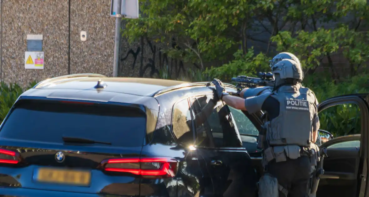 Onderhandelaar voorkomt tragedie - Foto 4