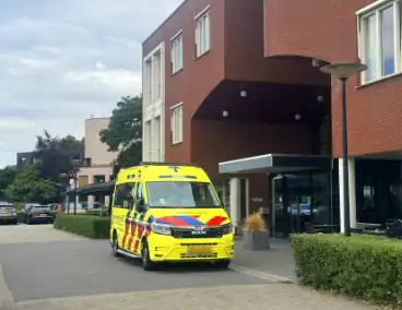 Persoon gewond bij ongeval in zorginstelling