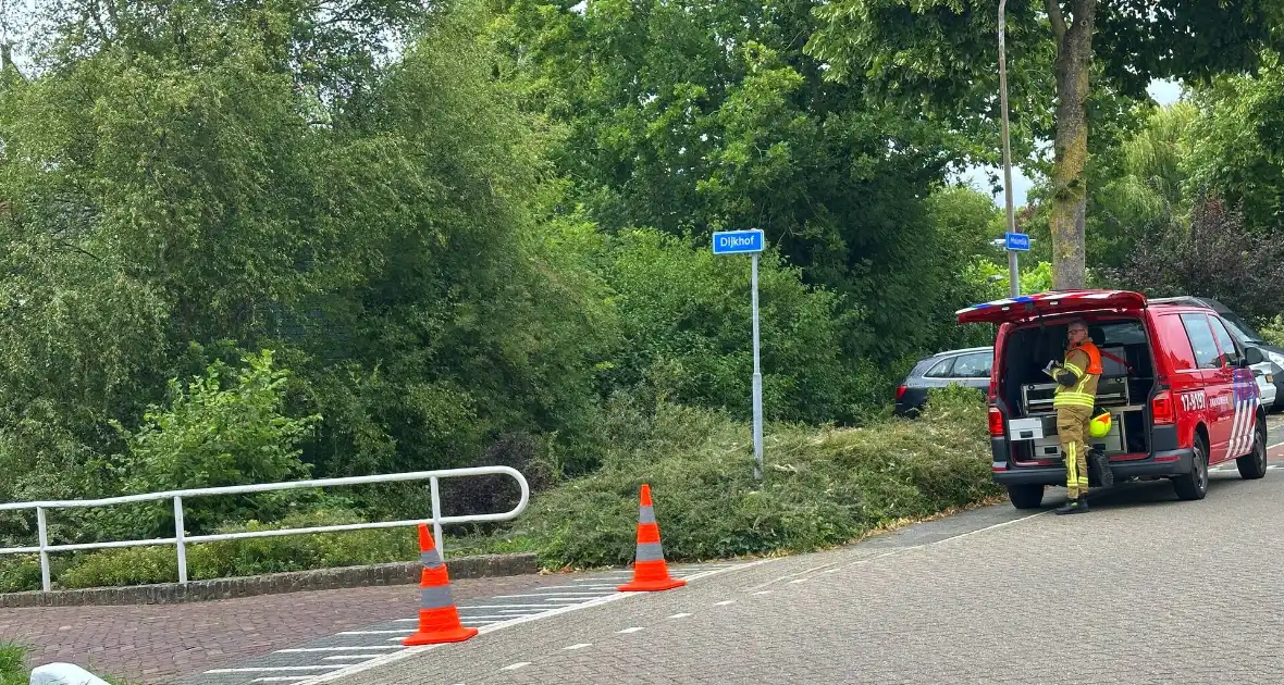 Brandweer forceert deur wegens gaslucht - Foto 4