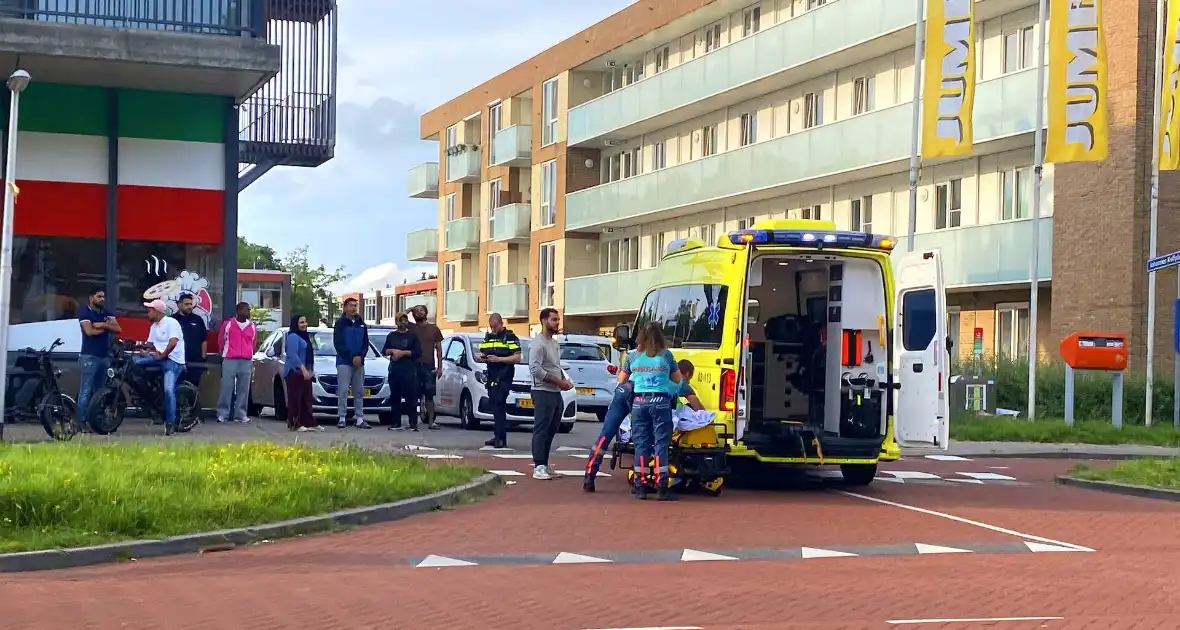 Wielrenner gewond bij ongeval met auto - Foto 5