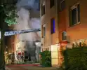 Uitslaande brand in viswinkel vergt inzet van brandweer