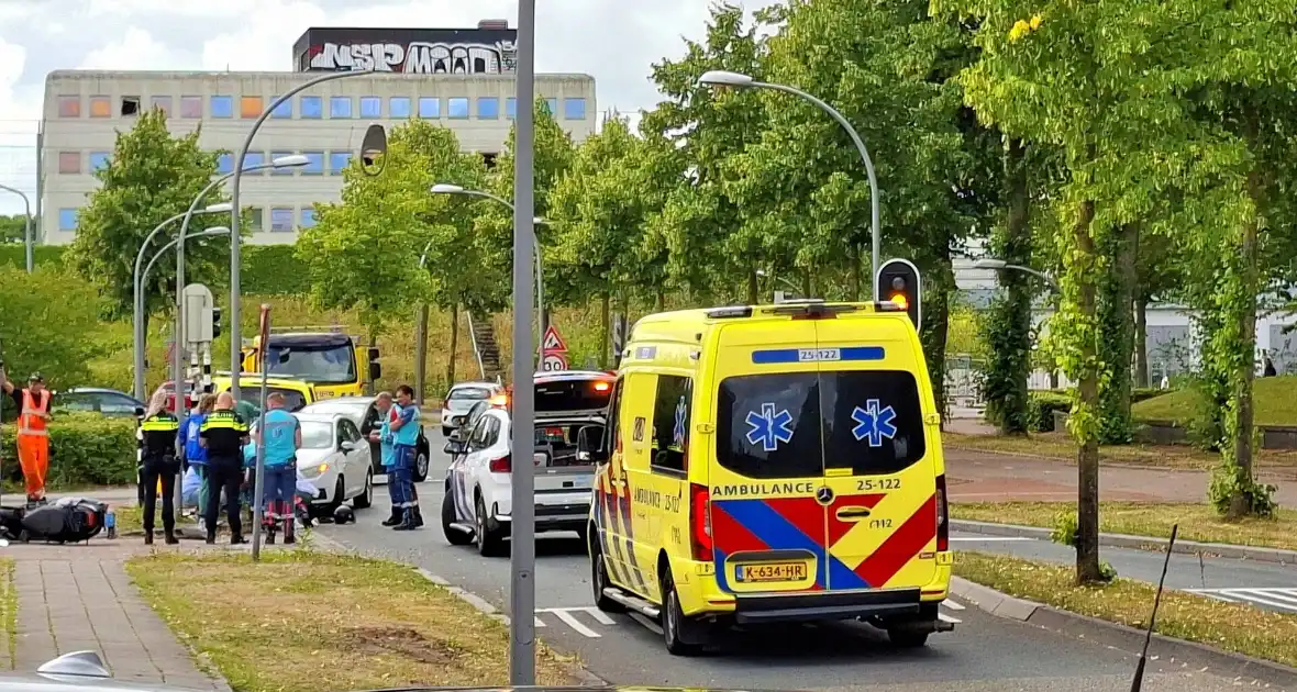 Verkeerslichten buiten werking door klap - Foto 3