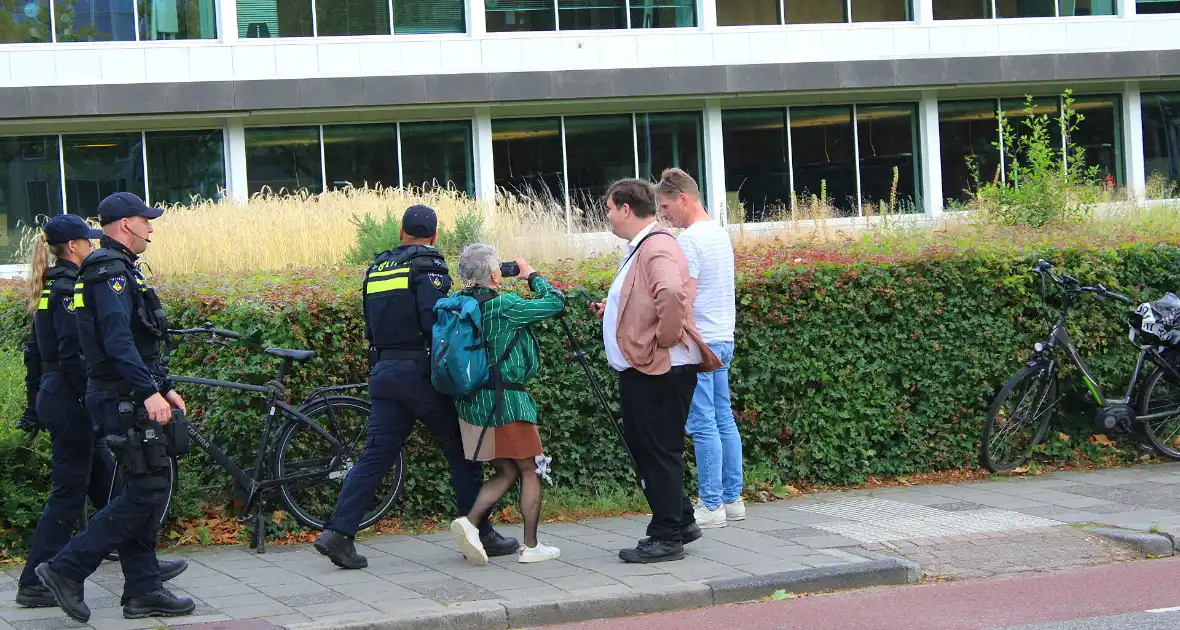 Mobiele eenheid ingezet bij protest - Foto 1