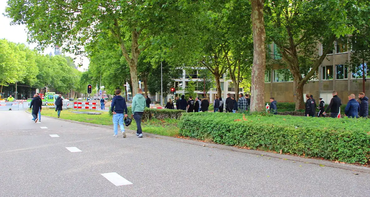 Mobiele eenheid ingezet bij protest - Foto 5