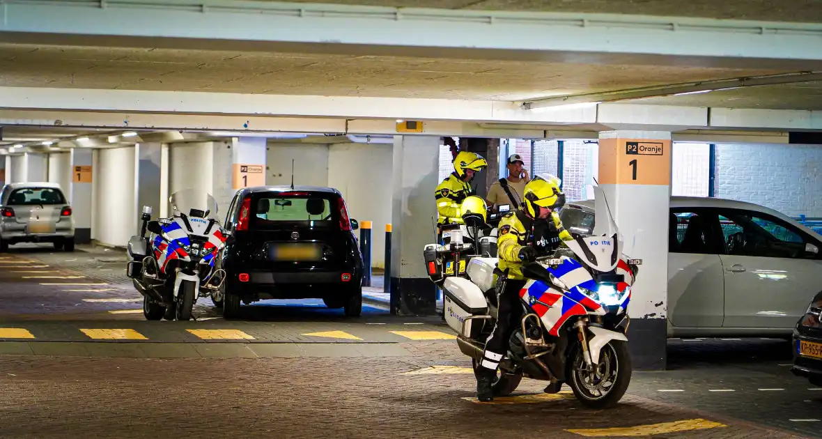 Politie-actie na wapenmelding winkelcentrum - Foto 3