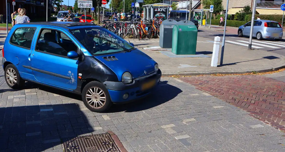 Automobilist botst op scootmobiel - Foto 3