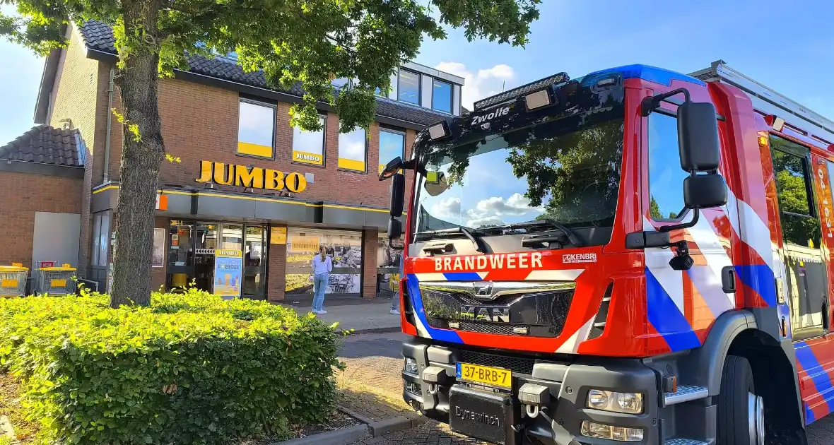 Supermarkt ontruimd vanwege vreemde lucht - Foto 1