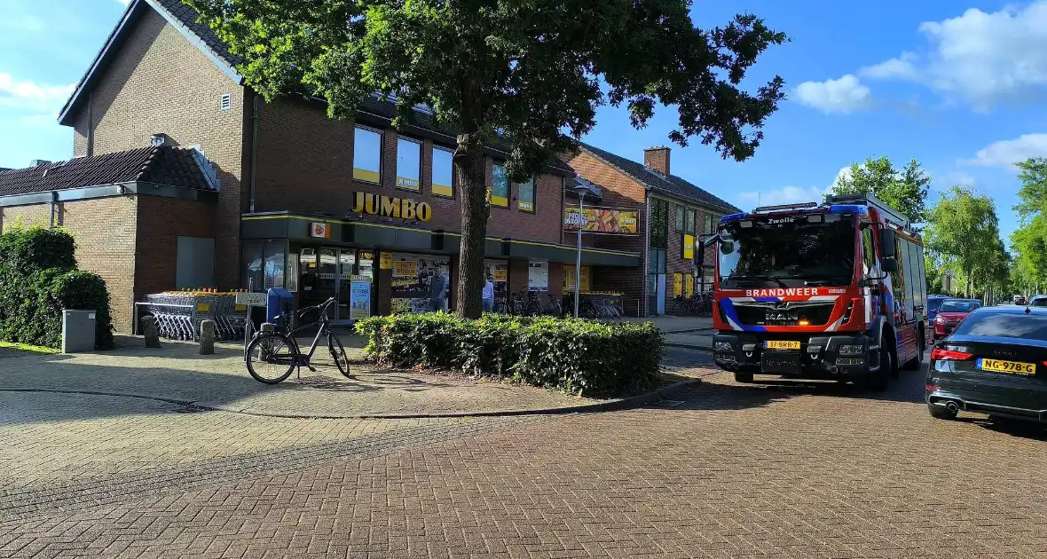 Supermarkt ontruimd vanwege vreemde lucht - Foto 4