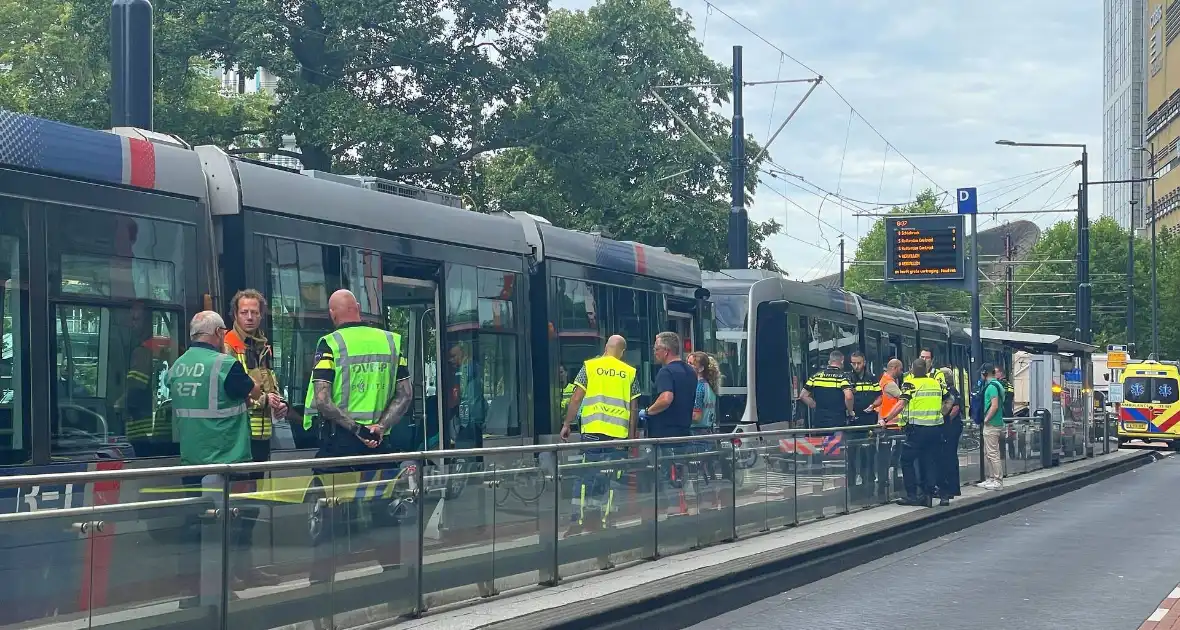 Trams botsen op elkaar - Foto 8