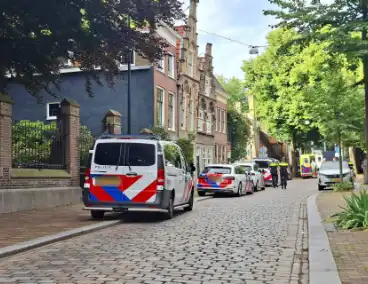 Twee scooterrijders gecontroleerd na botsing