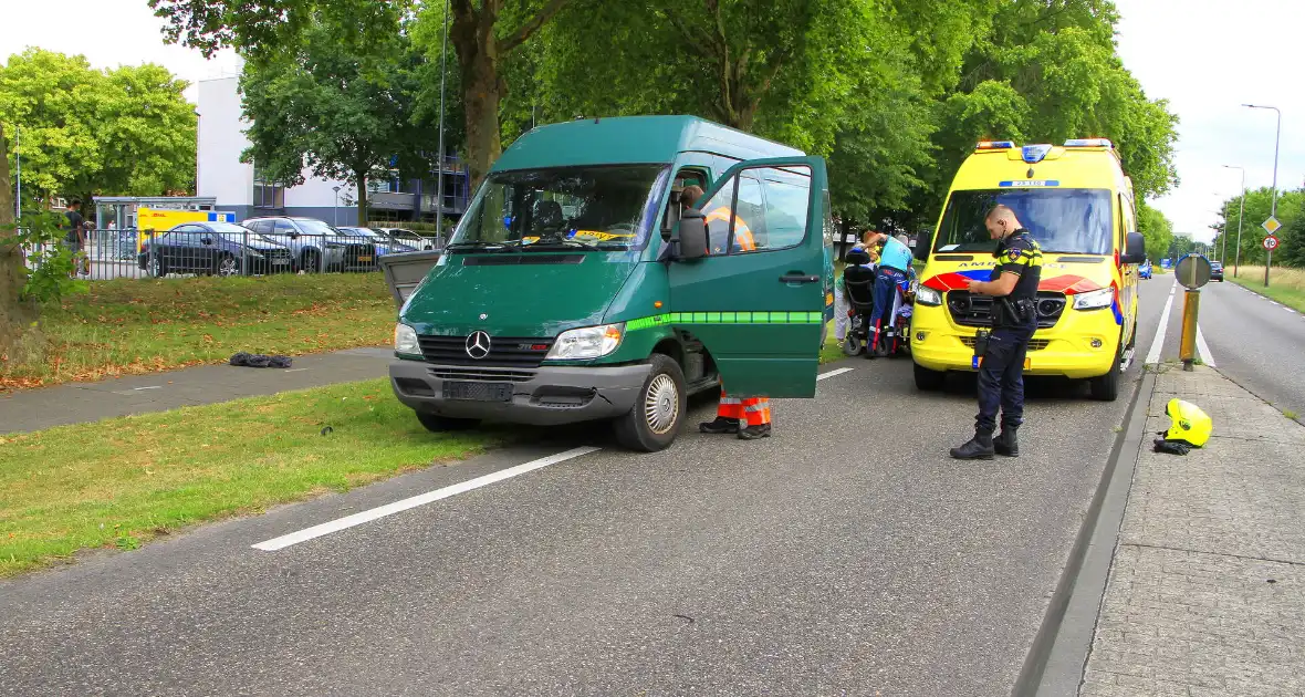 Bestuurder onwel tijdens rijden, aanrijding met letsel - Foto 1