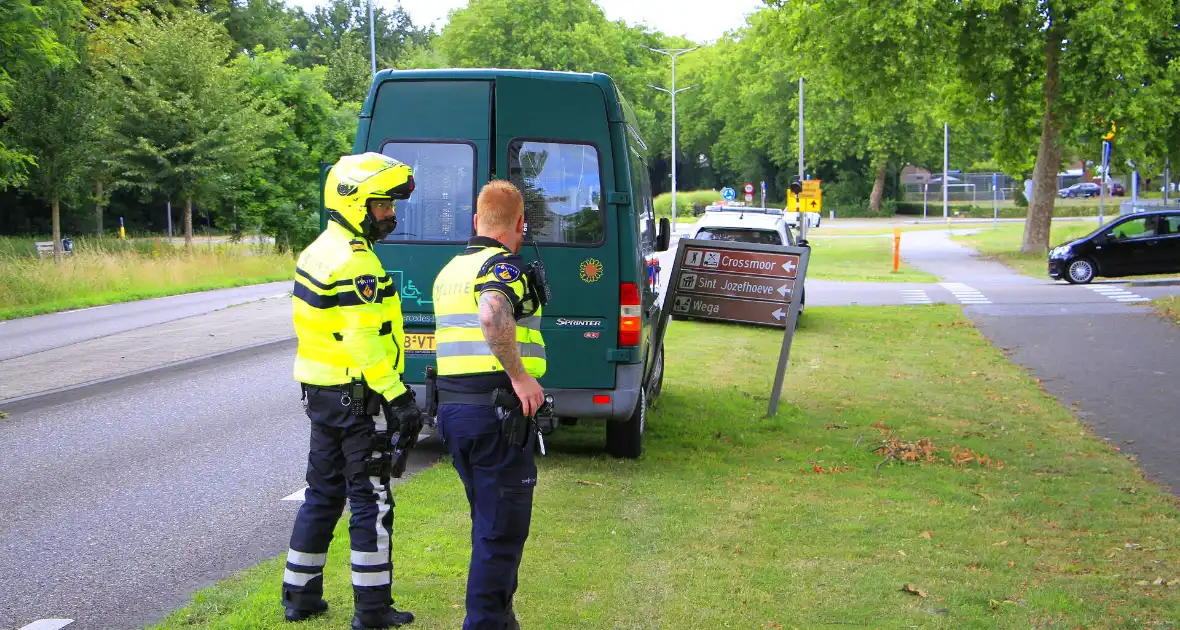 Bestuurder onwel tijdens rijden, aanrijding met letsel - Foto 14