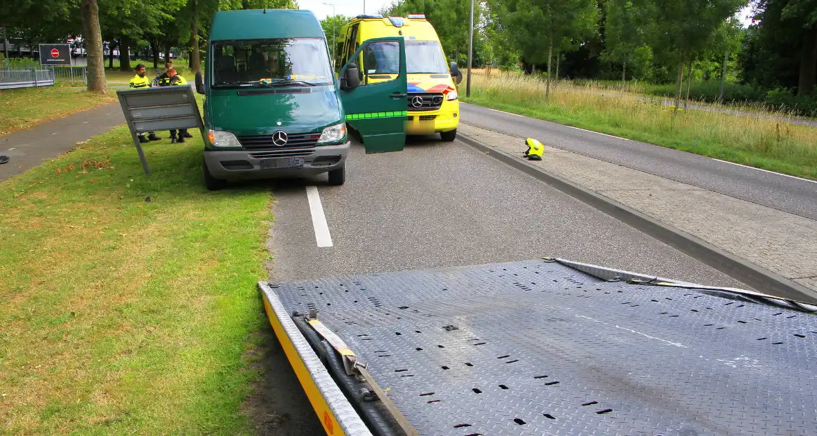 Bestuurder onwel tijdens rijden, aanrijding met letsel - Foto 2